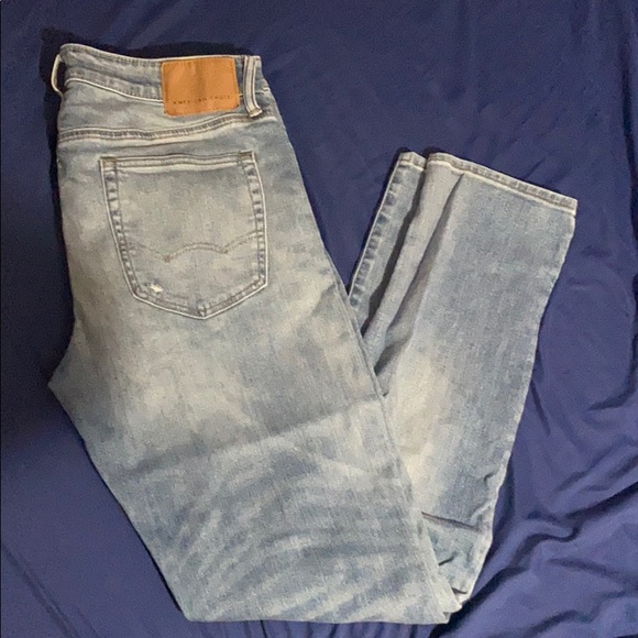 American Eagle jeans light wash - Picture 4 of 4